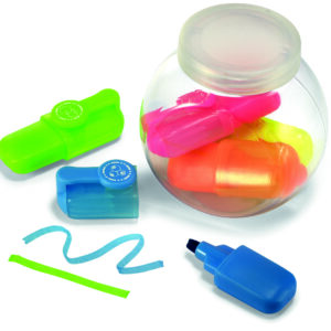 5 Surligneurs dans un pot