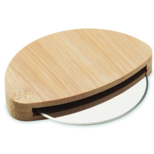 Roulette à pizza en bambou