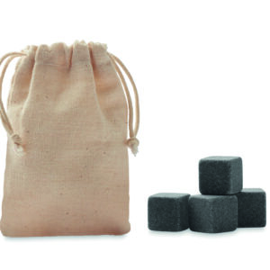 Cube en pierre dans pochette